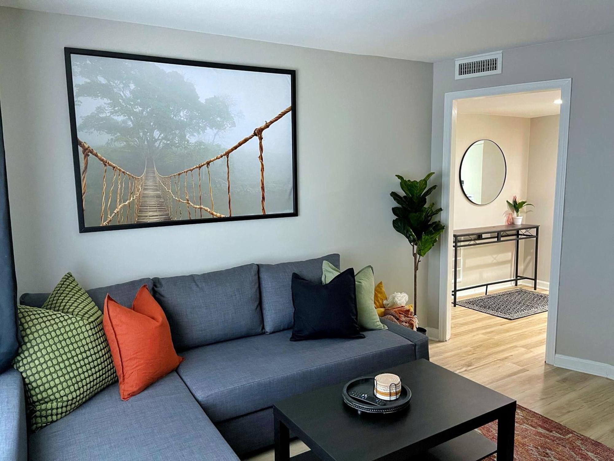 Апартаменты *New* The Cozy Haven, 5 Minutes To Atl Airport Атланта Экстерьер фото